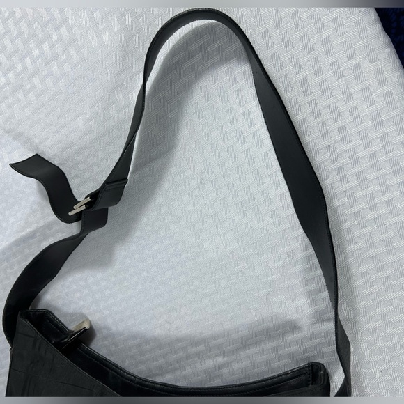 Salvatore Ferragamo Black Shoilder Bag in VGUC- - Picture 7 of 11